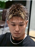 MEN'S/ツイスパ×金メッシュ×フェード/短髪/ハイライト