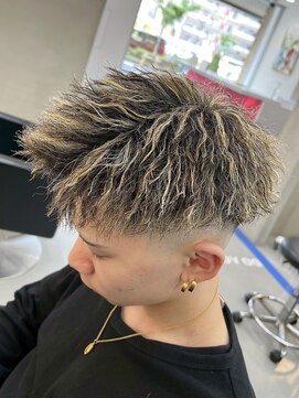ダズルヘアラッシュ(DAZZLE hair RUSH) 名古屋ホワイトメッシュパーマブリーチツイストスパイラルパーマ
