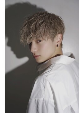 シン(syn) ハイトーンマッシュ