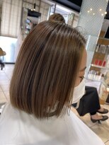 ブロッサム 保谷(Blossom) 20代30代40代ダブルカラーミルクティーアッシュ透明感カラー