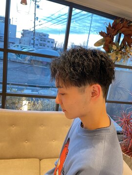 リベラル(liberal) ツイストスパイラルパーマ 【30代/40代/50代】