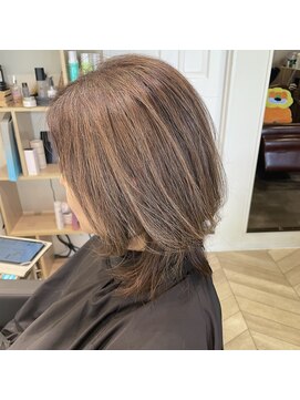 フィーリー ヘア デザイン 太田店(feAry) 極細ハイライトで作る白髪ぼかしベージュ