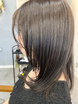 レイリー(LAiLy) フェミニンストレート