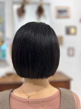 アス(Us) ストレートボブ