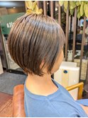 ショートボブ