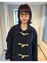 ユヌ(Une)&nbsp;Kotaro ワインレッドのレイヤーボブ