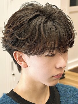 ルースト 京都四条大宮店(ROOST) シースルーフェザーショート