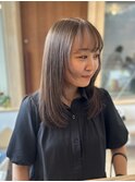 ブリーチ無しグレージュ　顔周りレイヤースタイル