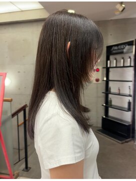 ヘアールーム プリズム(Hair room Prism) レイヤーカット