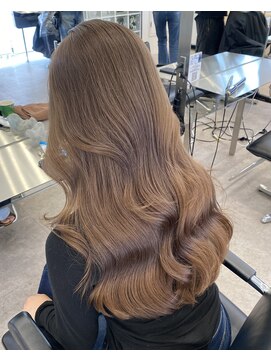 サンク 原宿 表参道(cinq) 表参道ミルクティー顔まわりレイヤーカットベージュケアブリーチ