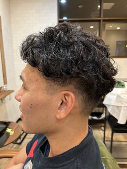 フィカ(Fika)の写真/デキる男は髪型から!メンズカットが得意なサロンで、頭皮ケアもできるお得なコースあり!当日予約◎