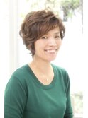 ちょっとアシメなふんわりショート 20代30代40代