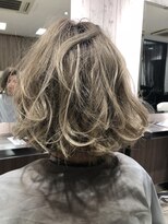 アース 天満橋店(HAIR & MAKE EARTH) ハイトーンアッシュベージュ