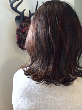 ノイン(noine) 大人ボブ/レッドブラウン