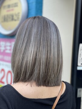 ヘアアンドメイクビ美(Be) ハイライトカラー