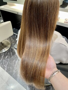 シファー(～Cifer) 酸性トリートメント　髪質改善　艶感　透明感　お客様ヘア☆