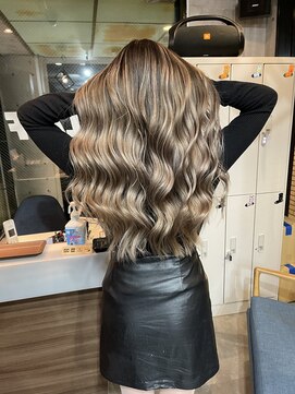 ラフ(LAFF) #黒髪#ボブルフ#ネビージュ#小顔#ワンレン