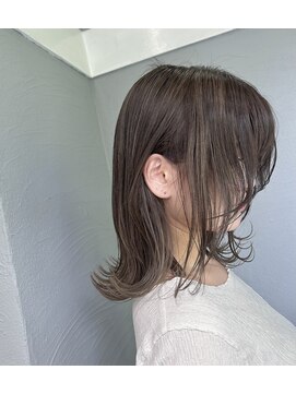 ロイオブジゼル(roi of GiseL) ナチュラルカラー　レイヤーカット