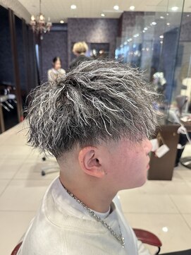 アース 大曽根店(HAIR&MAKE EARTH) ホワイトメッシュ×ツイストパーマ