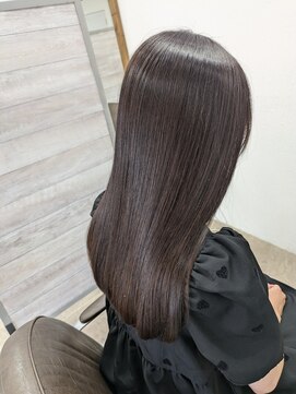 ラヴィリス バイ レム(Raviliss by rem) 艶髪ロング