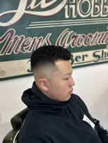 リルホビーズメンズグルーミング(Lil Hobbys Men's Grooming)&nbsp;＜理容室＞＜バーバー＞パンチパーマスキンフェード
