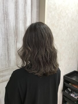 ルル ヘアーデザイン(RURU Hair Design) ブルーグレージュハイライト