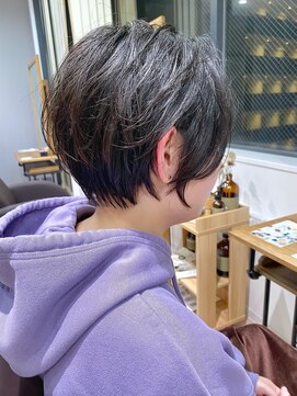 キートス(Kiitos) kiitos西梅田【絶壁カバー】パーマでふんわりショート