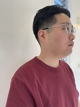 スガタ(SUGATA) 大人な刈り上げスタイル