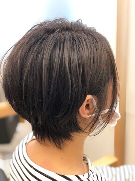  リュクスバトーバイトリコ 船橋南口店(Luxe BATEAU by tricot) 癖毛くびれショート