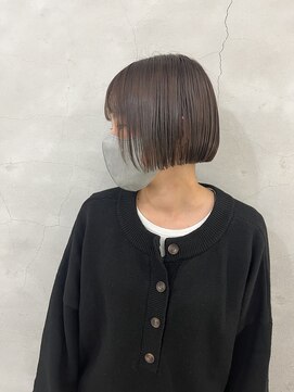 エンドリンク(endlink) 透明感グレージュカラー×ぱつっとボブ