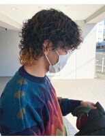 エンリー(ENlee)&nbsp;【とまべち】スパイラルパーマメンズウルフ×インナーカラー