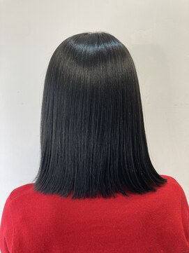 フツーロ 栄(FUTURO) ワンレンボブ