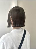 【 切りっぱなしボブ × オリーブベージュ 】