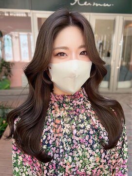 クム(kumu) 【kumu】くびれレイヤー/似合わせ前髪/小顔おくれ毛/栄/名古屋