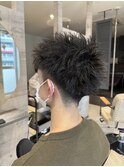ツイストスパイキーショート