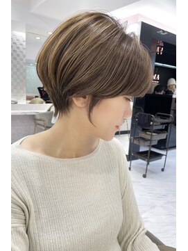 エン(en) 【en 本山】お客様小顔美人ショート15