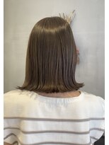 シアエミュー 新越谷店(SHEER emu)&nbsp;グレージュカラー×切りっぱなしボブ