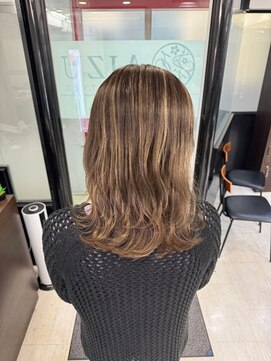 アイズ 本厚木(AIZU) 白髪ぼかしハイライト