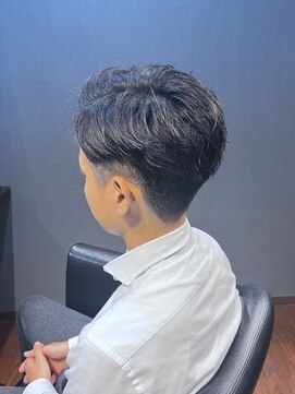 ビーダンディー(Bee dandy) ビジネスフォーマル ツーブロックショート 七三オールバック