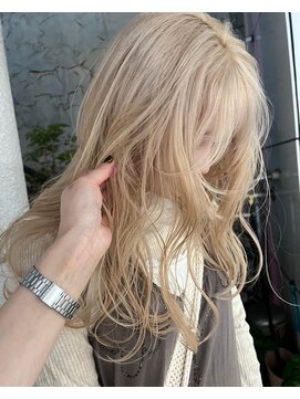 ノラ シブヤ(NORA) ホワイトベージュ.ブロンド.抜きっぱなしケアブリーチ