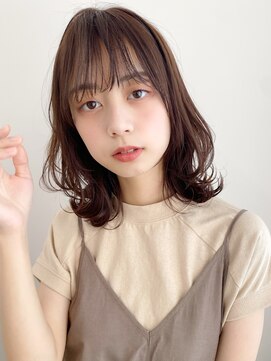 トゥーナ 表参道(tona) ミディアムレイヤー、外ハネボブ、グレージュ、脱白髪染め☆
