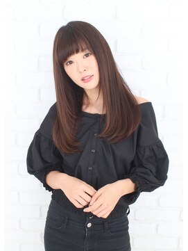 グー チョキ パァマ ツヤを最大限引き出したストレートヘアー☆