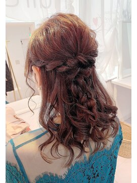 アマレット 東京駅八重洲店(amaretto) 編みおろしMIXハーフアップ