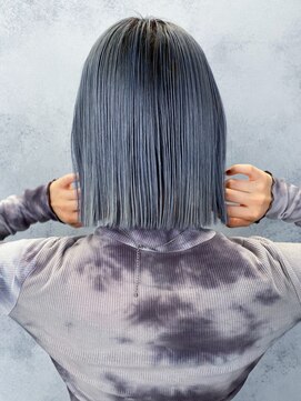 アルバム 渋谷パルコ(ALBUM) ブルーシルバーボブ_チェリーブラウンフェミニンロング_ba369823