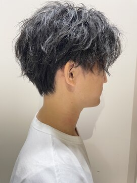 コネクト(Connect) 黒髪センターパートツイストパーマ