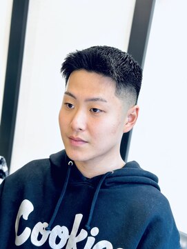 ピカイチ ミディアムスキン ベリーショート