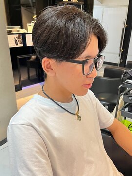 アイズ 海老名(AIZU) ニュアンスパーマ メンズカット メンズサロン センターパート