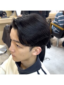 ニコフクオカヘアーメイク(NIKO Fukuoka Hair Make) 「NIKO」ニュアンスパーマ　センターパートパーマ　福岡天神