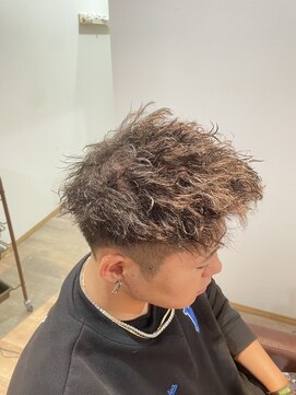 ビプラス(viplus) ツイストショート　[志木・新座]