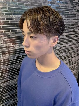 ヘアーアトリエ ラフェル(hair atelier Rafel) フェザーパーマ　センターパート